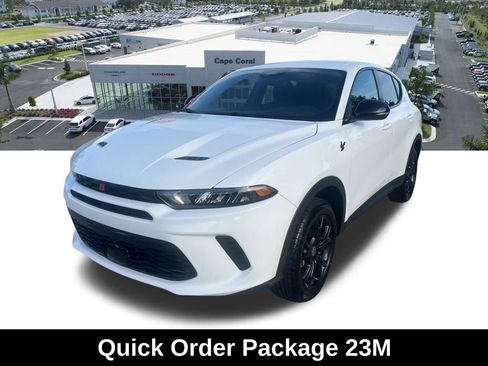 Used 2023 Dodge Hornet GT w/ GT Blacktop Package AWD/4WD image 3