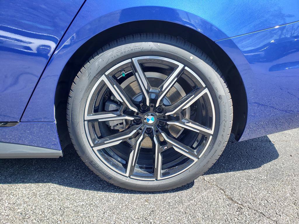 New 2026 BMW i4 xDrive40i w/ M Sport Package AWD/4WD image 12