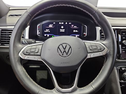 Certified 2022 Volkswagen Atlas Cross Sport SE w/ Black Wheel Package AWD/4WD image 21