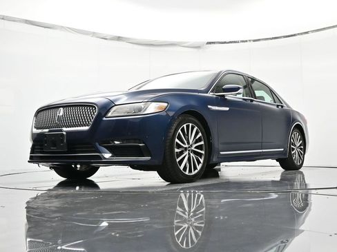 Used 2017 Lincoln Continental Select w/ Climate Package image 45