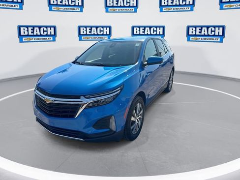 Used 2024 Chevrolet Equinox LT w/ LPO, Floor Liner Package FWD image 4