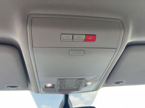 Used 2021 Volkswagen Atlas SE FWD image 23