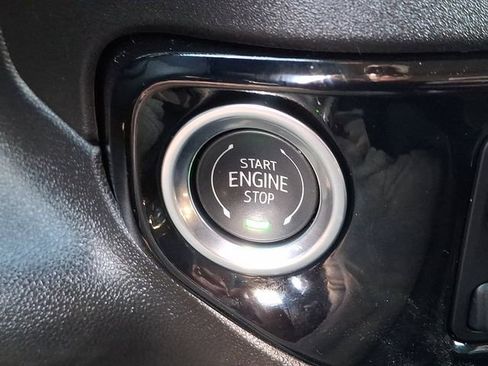 Certified 2025 Chevrolet Silverado 1500 LT image 23