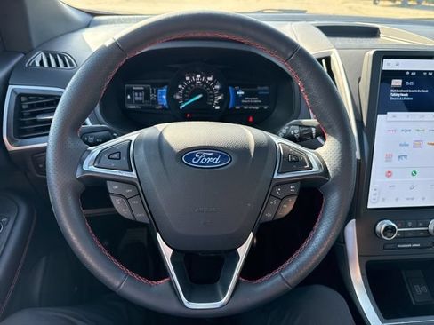 Certified 2024 Ford Edge ST-Line AWD/4WD image 24