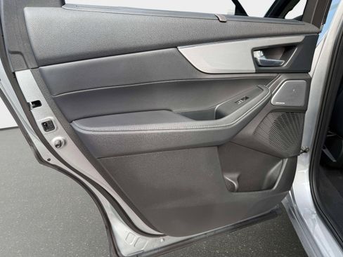 Certified 2026 Acura MDX FWD w/ Technology Package image 11