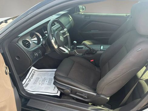 Used 2013 Ford Mustang GT RWD image 23