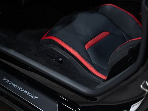 Used 2026 Lamborghini Temerario AWD/4WD image 24
