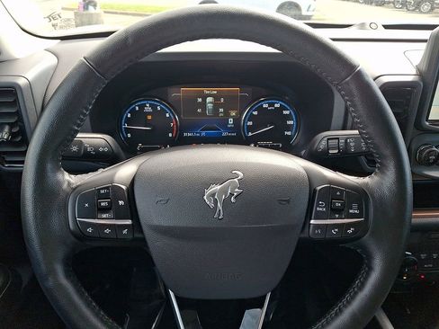 Used 2022 Ford Bronco Sport Outer Banks w/ Tech Package AWD/4WD image 18