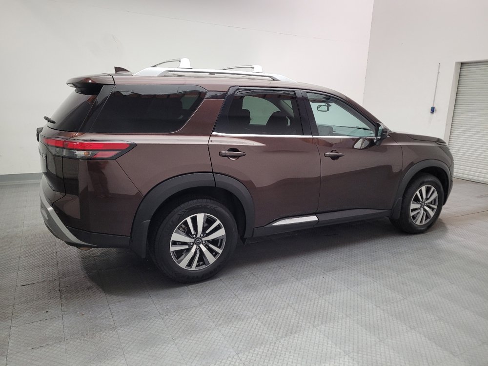 Used 2022 Nissan Pathfinder SL FWD image 10