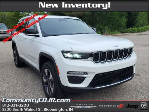 Used 2022 Jeep Grand Cherokee Limited 4xe w/ Luxury Tech Group II AWD/4WD image 1