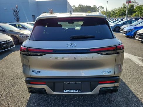 Used 2024 INFINITI QX60 Luxe AWD/4WD image 8