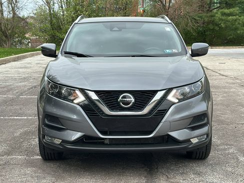 Certified 2021 Nissan Rogue Sport SV image 3