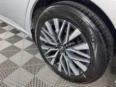 Used 2024 Nissan Altima 2.5 SV FWD image 15