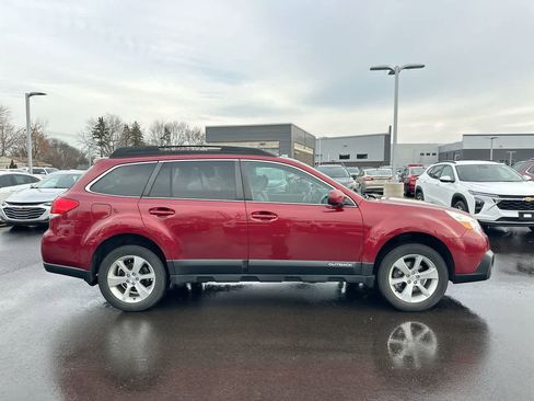 Used 2014 Subaru Outback 2.5i Limited w/ Moonroof Package image 14