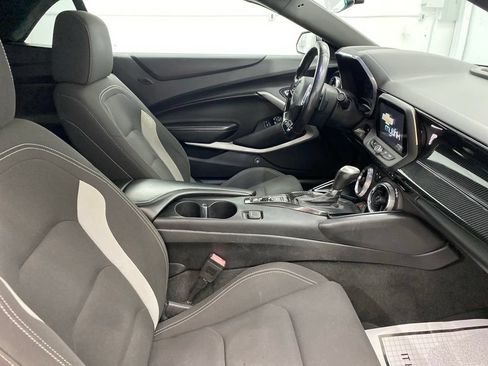 Used 2018 Chevrolet Camaro SS RWD image 14