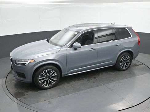 Used 2022 Volvo XC90 T6 Momentum w/ Climate Package AWD/4WD image 36
