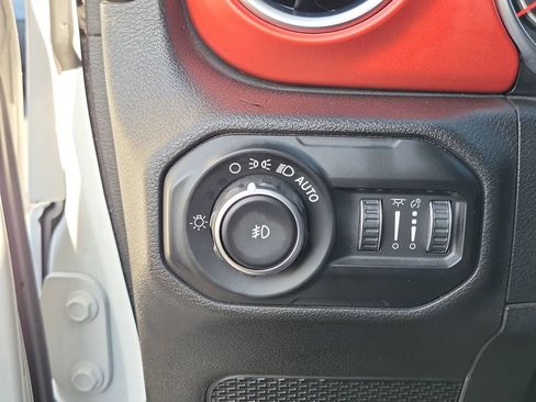 Certified 2020 Jeep Wrangler Unlimited Rubicon image 13