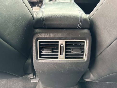 Used 2016 Nissan Maxima SR image 12