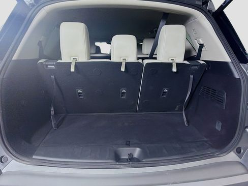 Used 2023 Nissan Pathfinder SL w/ Lighting Package (N92) FWD image 29
