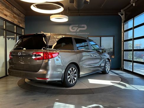 Used 2022 Honda Odyssey EX-L image 3