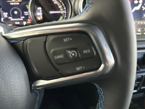 New 2023 Jeep Wrangler Unlimited Rubicon 4xe w/ Cold Weather Group image 21