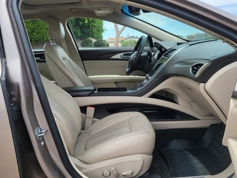 Used 2018 Lincoln MKZ Reserve w/ Climate Package FWD image 17