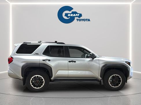 Used 2025 Toyota 4Runner TRD Off-Road Premium AWD/4WD image 6