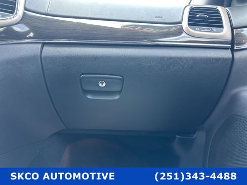 Used 2017 Jeep Grand Cherokee Overland image 23