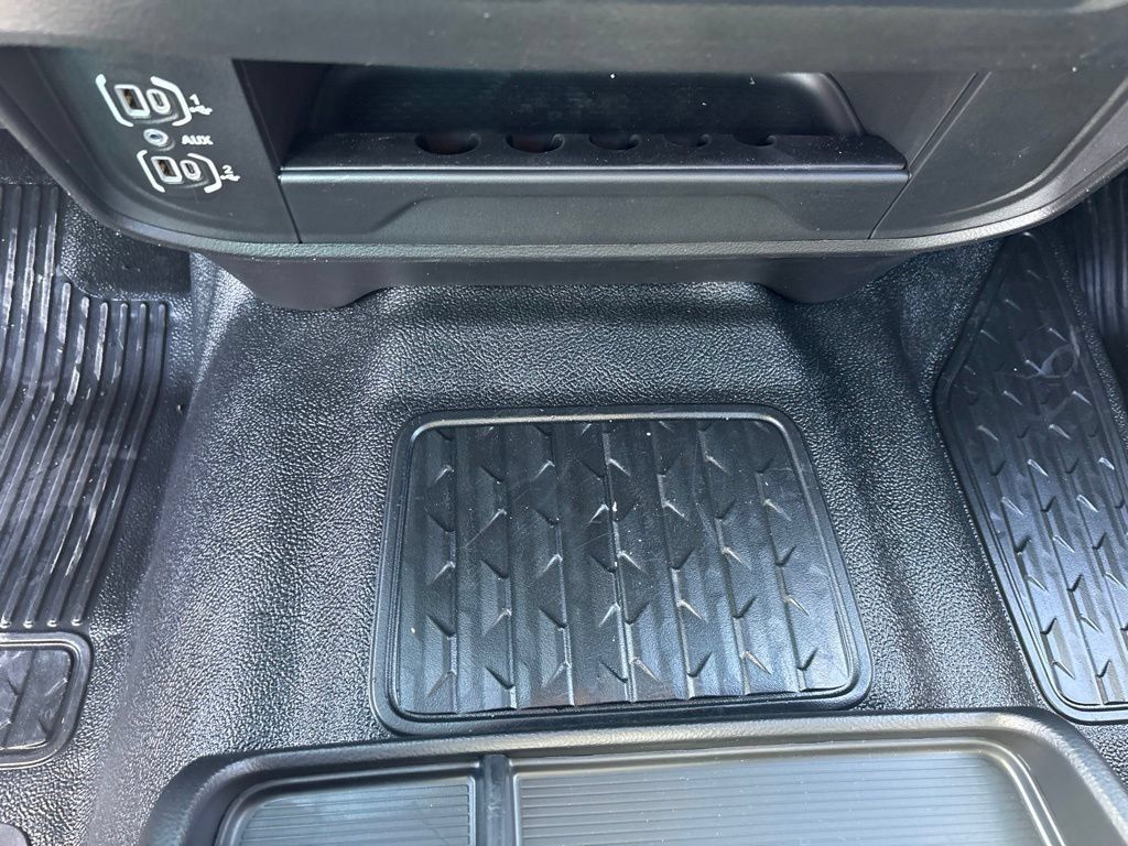 New 2026 RAM 5500 Tradesman w/ Chrome Appearance Group AWD/4WD image 22