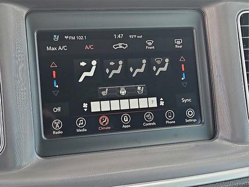 Used 2022 Dodge Charger SXT w/ Leather Interior Group image 19