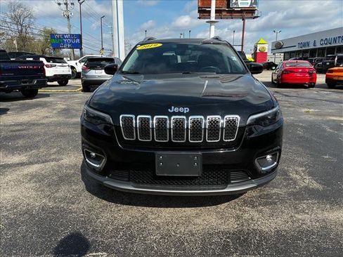 Used 2019 Jeep Cherokee Limited image 2