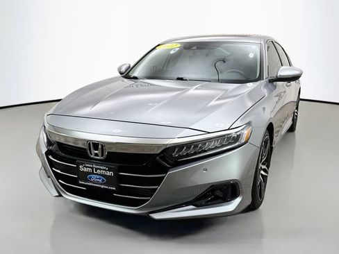 Used 2022 Honda Accord Touring image 3