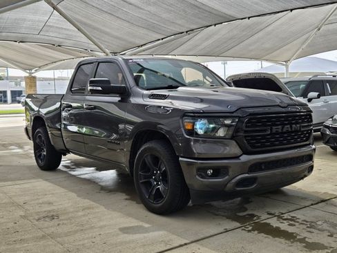 Used 2022 RAM 1500 Lone Star w/ Night Edition RWD image 3