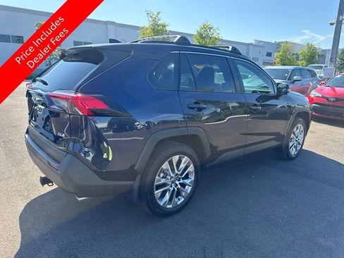Used 2025 Toyota RAV4 XLE Premium FWD image 5