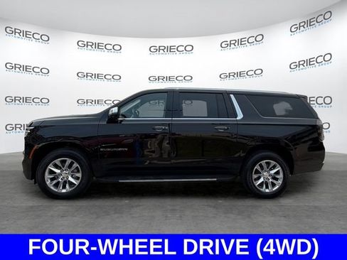 Used 2025 Chevrolet Suburban Premier AWD/4WD image 4
