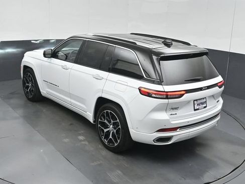 Used 2022 Jeep Grand Cherokee Summit AWD/4WD image 42
