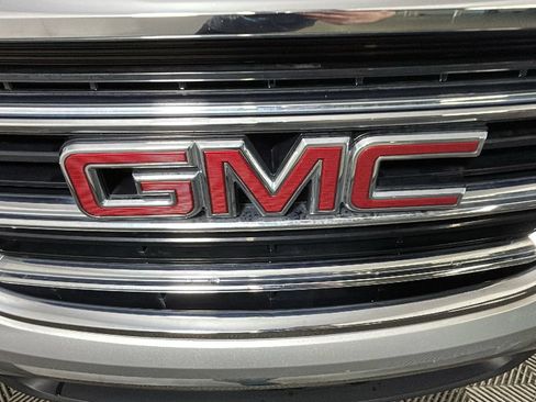 Used 2021 GMC Terrain SLT FWD image 10