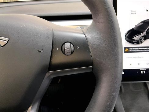 Used 2022 Tesla Model 3 image 22