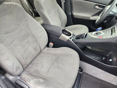 Used 2015 Toyota Prius Two FWD image 15