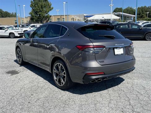 Used 2023 Maserati Levante Modena image 5