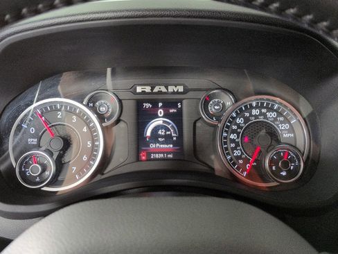 Certified 2024 RAM 2500 Big Horn w/ Bed Utility Group AWD/4WD image 27