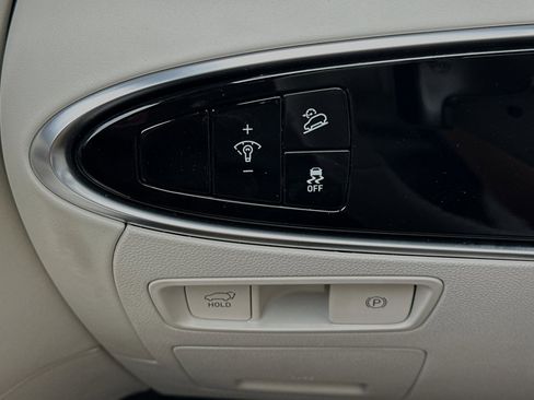 New 2024 Genesis Electrified GV70 Prestige w/ Prestige Package image 31