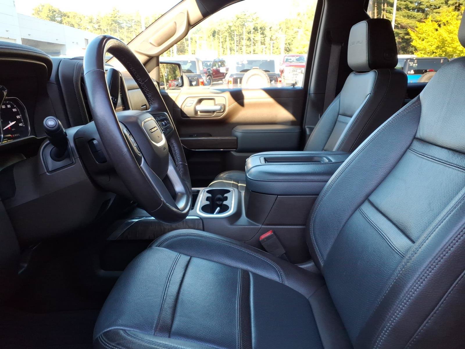 Used 2021 GMC Sierra 1500 Denali w/ Denali Premium Package AWD/4WD image 17