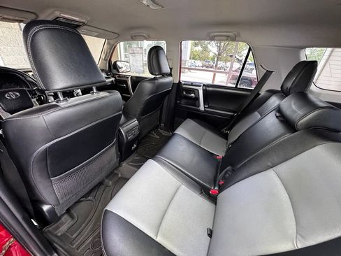 Used 2023 Toyota 4Runner SR5 Premium w/ SR5 Premium Package AWD/4WD image 40
