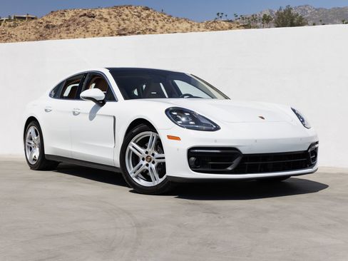 Certified 2023 Porsche Panamera Platinum Edition RWD image 9