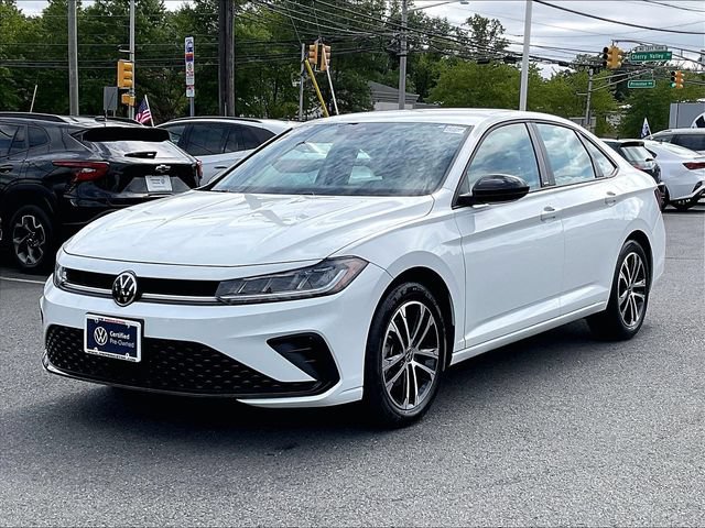 Certified 2025 Volkswagen Jetta Sport FWD image 2