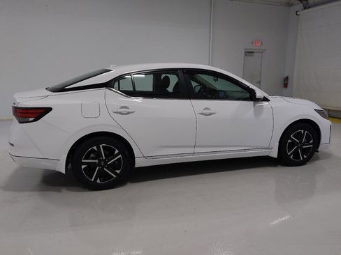 Used 2024 Nissan Sentra SV image 10