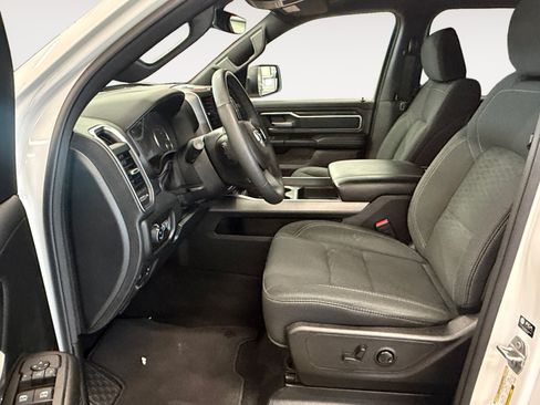 Used 2025 RAM 1500 Big Horn AWD/4WD image 23