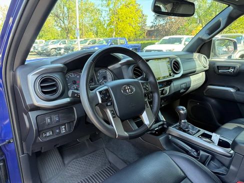 Certified 2023 Toyota Tacoma Limited AWD/4WD image 13