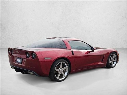 Used 2007 Chevrolet Corvette Coupe w/ Preferred Equipment Group RWD image 5